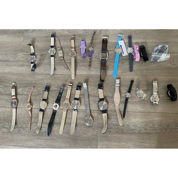 Watch Lot Of 25 Watches Womens Mens For Parts Or Repair Only Not Working AS IS main image 14